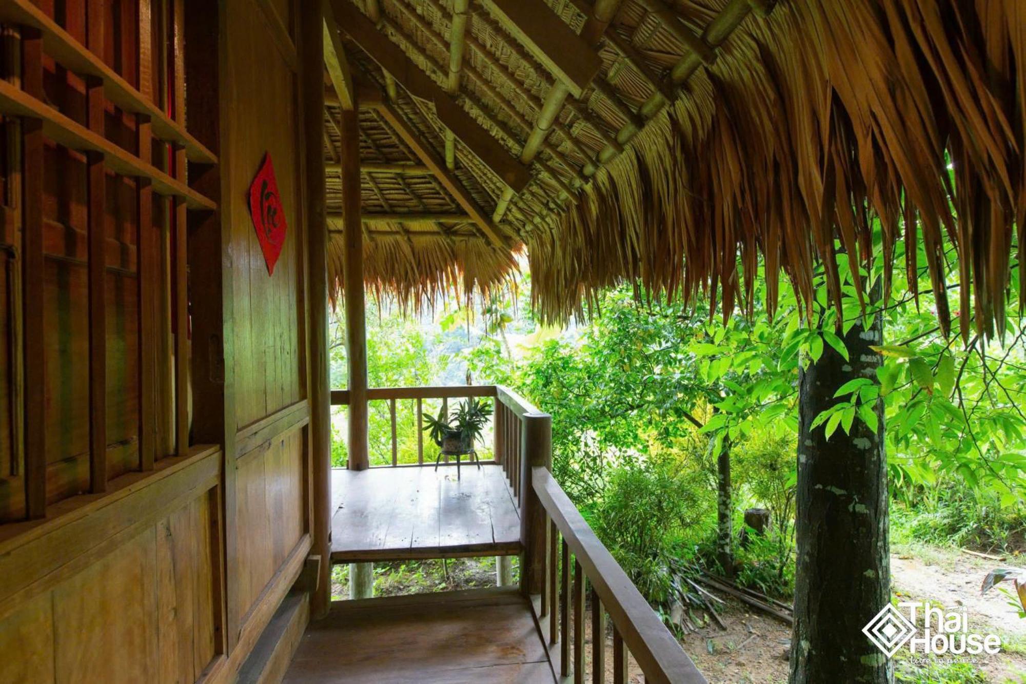 Thai House Pu Luong - Century Old Stilt House With Terrace Views Huong Ba Thuoc Exterior foto